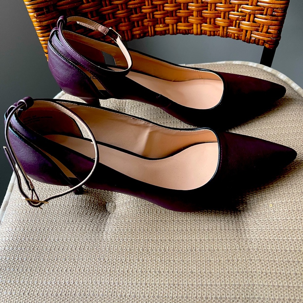 Andiamo Darva Raisin Purple Heels